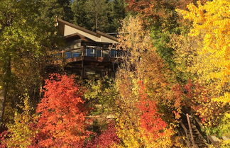 Foto 2 - Lakeside Whitefish Cottage w/ Private Hot Tub