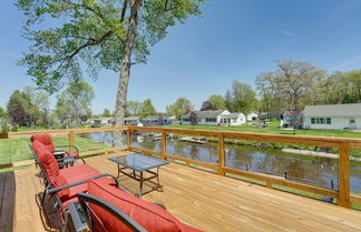 Foto 2 - Grant Home w/ Fire Pit: Hess Lake Access Nearby