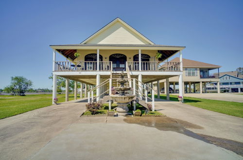 Photo 22 - Exquisite Lake Charles Gem - Waterfront Views