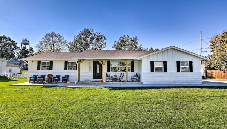 Photo 1 - Warm + Cozy Buckeye Lake Home: Yard + Patios