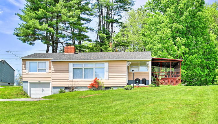 Foto 1 - Mayfield Home w/ Private Dock on Lake Sacandaga