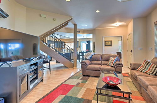 Photo 5 - Phoenix Townhome W/pool Access, 13 Mi to Old Town