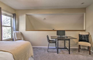 Photo 2 - Manitou Springs Condo w/ Hammock + Mtn Views