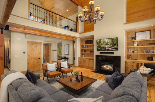 Photo 1 - Stunning Suncadia Retreat w/ Hot Tub + Game Room