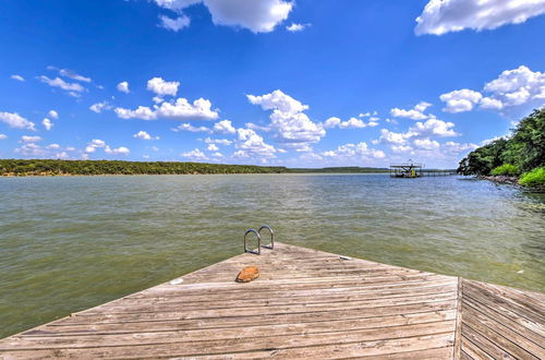 Foto 32 - Lake Palo Pinto Retreat: Dock & Private Pool