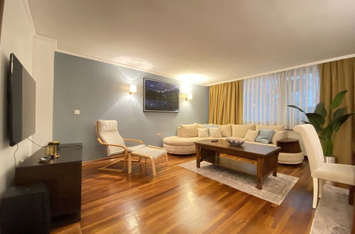 Foto 49 - Sleek and Central Flat With Backyard in Sisli