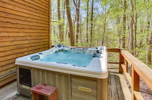 Photo 1 - Dreamy Indiana Cabin Rental w/ Shared Amenities