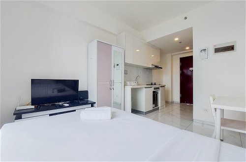 Foto 3 - New Furnished Studio Room Sky House Alam Sutera Apartment