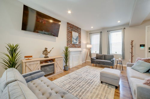 Photo 1 - Pittsburgh Townhome: 1 Mi to Downtown