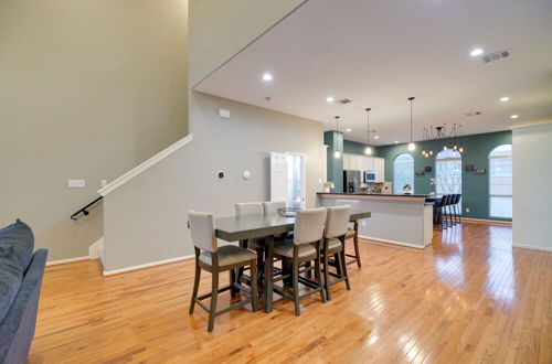 Photo 21 - Houston Townhome By George Brown Convention Center