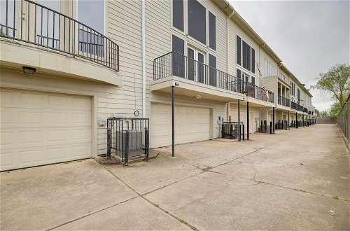 Photo 14 - Houston Townhome By George Brown Convention Center