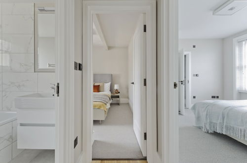 Foto 4 - Fabulous Three Bedroom Flat Near Marylebone by Underthedoormat