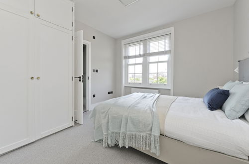 Photo 9 - Fabulous Three Bedroom Flat Near Marylebone by Underthedoormat