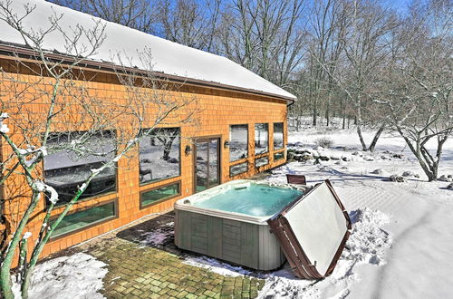 Photo 34 - Lodge w/ Indoor Pool, Along Devil's Lake Park