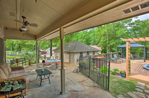 Photo 22 - Happy Trails Hideout w/ New Bunk House & Hot Tub