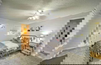 Foto 2 - Updated Cabin in Golf Community + Pool Access