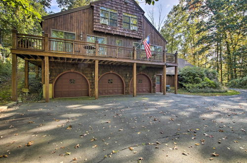 Photo 11 - Rustic Retreat w/ Hot Tub in North Branford