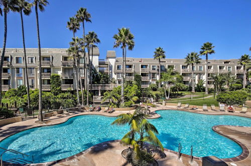 Foto 33 - Stunning Oceanside Condo w/ Walk to the Beach