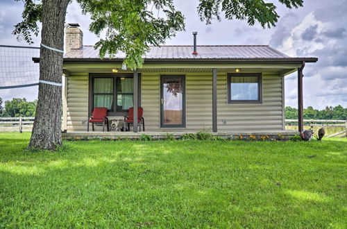 Foto 1 - Mcarthur Cabin: Peaceful Getaway on Farm