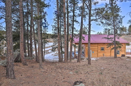 Foto 21 - Cozy & Private Custer Cabin w/ Hiking On-site