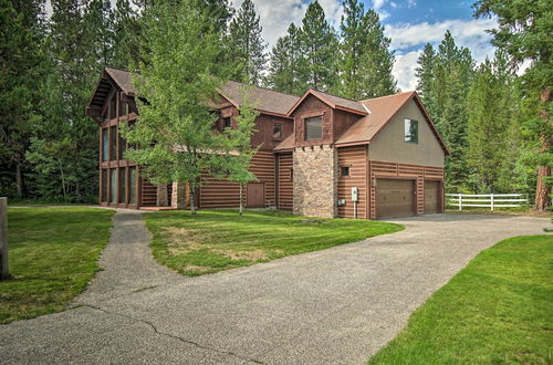 Photo 22 - Luxe Mccall Cabin w/ Hot Tub ~ 8 Mi to Skiing