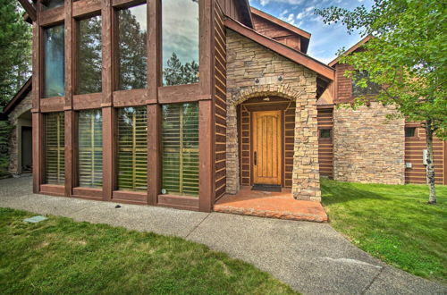 Photo 27 - Luxe Mccall Cabin w/ Hot Tub ~ 8 Mi to Skiing