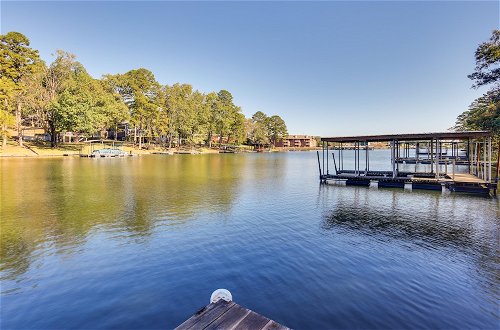 Foto 20 - Lakefront Hot Springs Vacation Rental w/ Dock