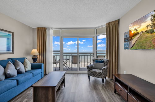 Photo 17 - Breathtaking 2BR w Oceanview