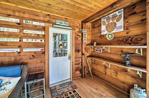 Foto 15 - Garnerland in Luray Pet-friendly Cabin w/ Porch