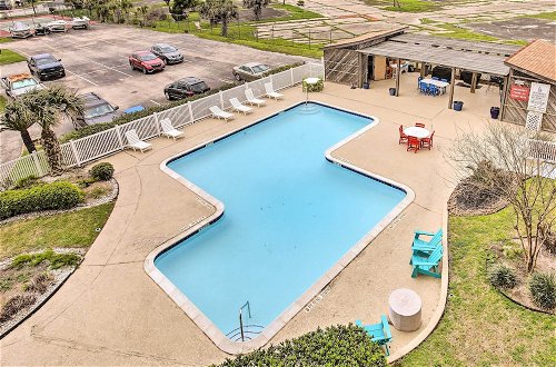 Foto 1 - Galveston Condo w/ Ocean Views & Outdoor Pool