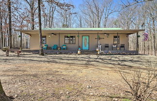 Foto 1 - Broken Bow Cabin Getaway w/ Deck & Grill