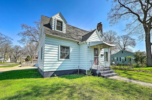 Photo 9 - Cozy Retreat w/ Yard ~ 2 Mi to Lake Michigan