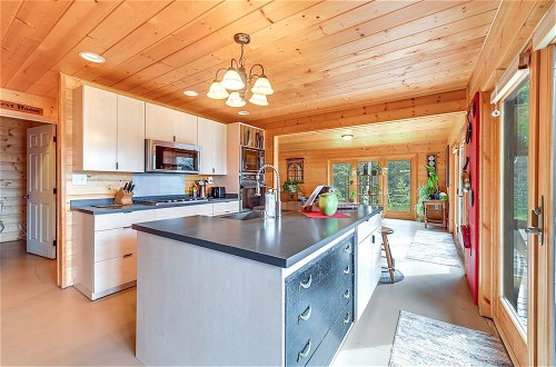 Foto 15 - Spacious Soldotna Home w/ Mackey Lake Views