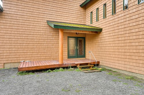 Photo 9 - Spacious Soldotna Home w/ Mackey Lake Views