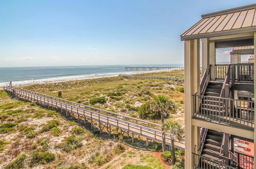 Photo 5 - Fernandina Beach Condo, Steps to Shore & Pool