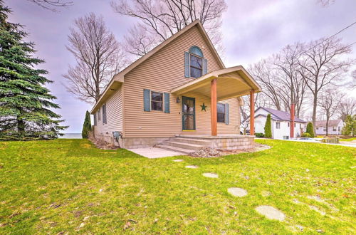 Photo 6 - Waterfront Lake Huron Home - Private Beach