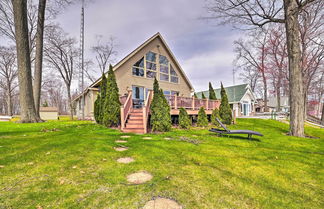 Foto 1 - Waterfront Lake Huron Home - Private Beach