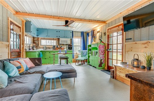 Foto 24 - Bright Gladwin Cottage w/ Deck & Kayaks