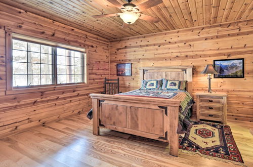 Photo 9 - Spacious House w/ Boat Dock on Red Cedar Lake