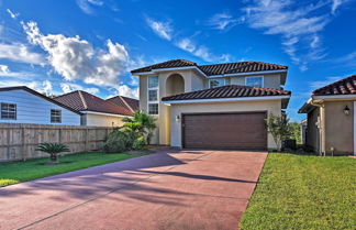 Photo 1 - Lakefront Dickinson Home: 7 Mi to Kemah Boardwalk