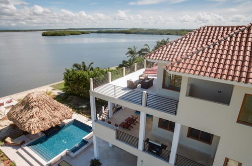 Photo 2 - Villa Laguna Gecko in Belize City