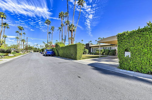 Foto 23 - Luxe Palm Springs Home w/ Stunning Backyard