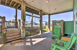 Photo 1 - Crystal Beach Coastal Home - Walk to Shore