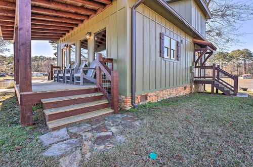 Photo 31 - Home Located on the Shoreline of Lay Lake