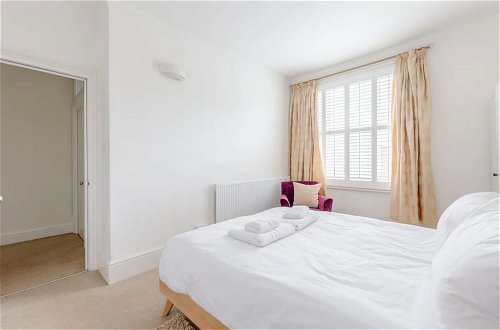 Foto 2 - Inviting 4BD House - Greenwich