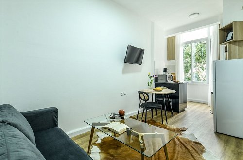 Foto 11 - Charming Studio Apartment with kitchen