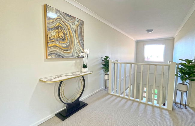 Spacious 7BRM 5-bathroom Rental House - Photo 48