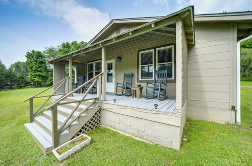 Photo 4 - Pet-friendly Cashiers Cabin: Fire Pit, Near Lakes