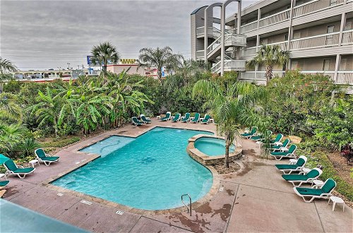 Photo 24 - Galveston Condo w/ Oceanfront Views & 2 Pools