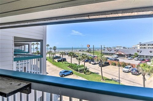 Photo 14 - Galveston Condo w/ Oceanfront Views & 2 Pools
